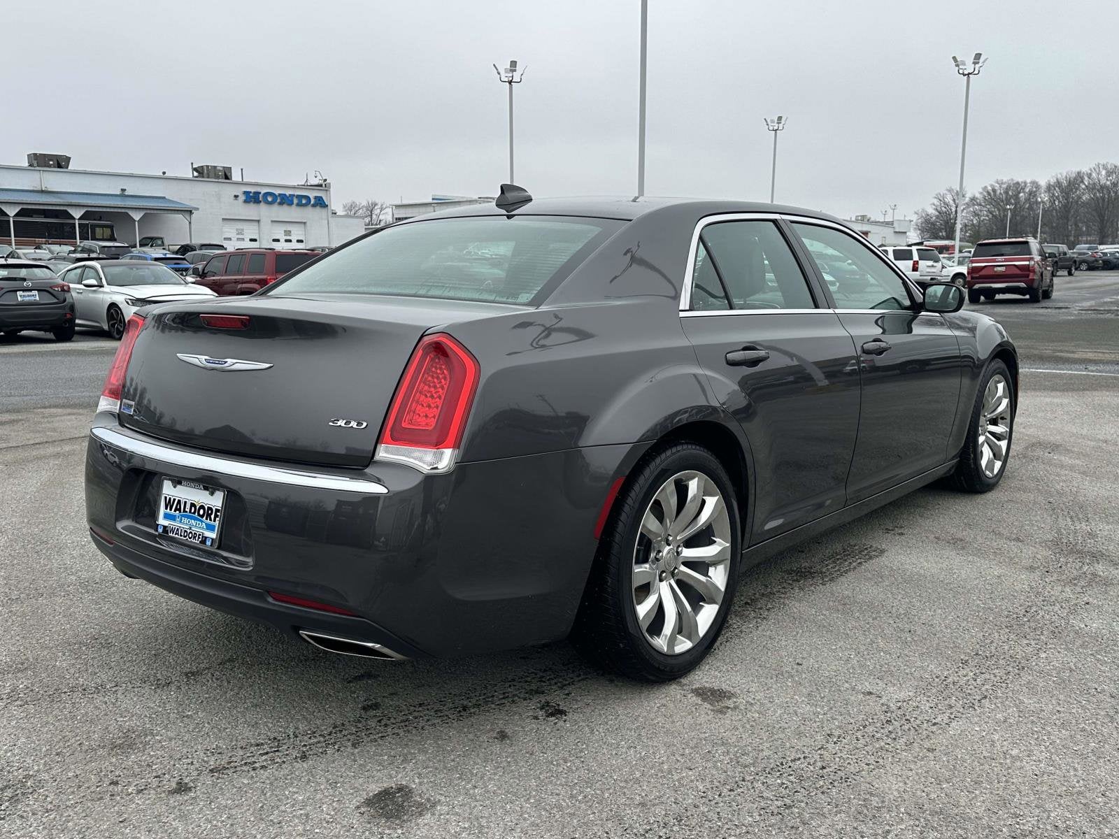 2019 Chrysler 300 Touring L