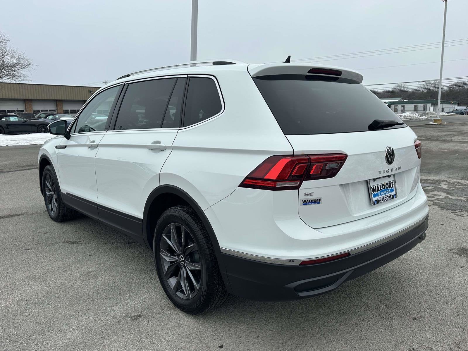 2022 Volkswagen Tiguan SE