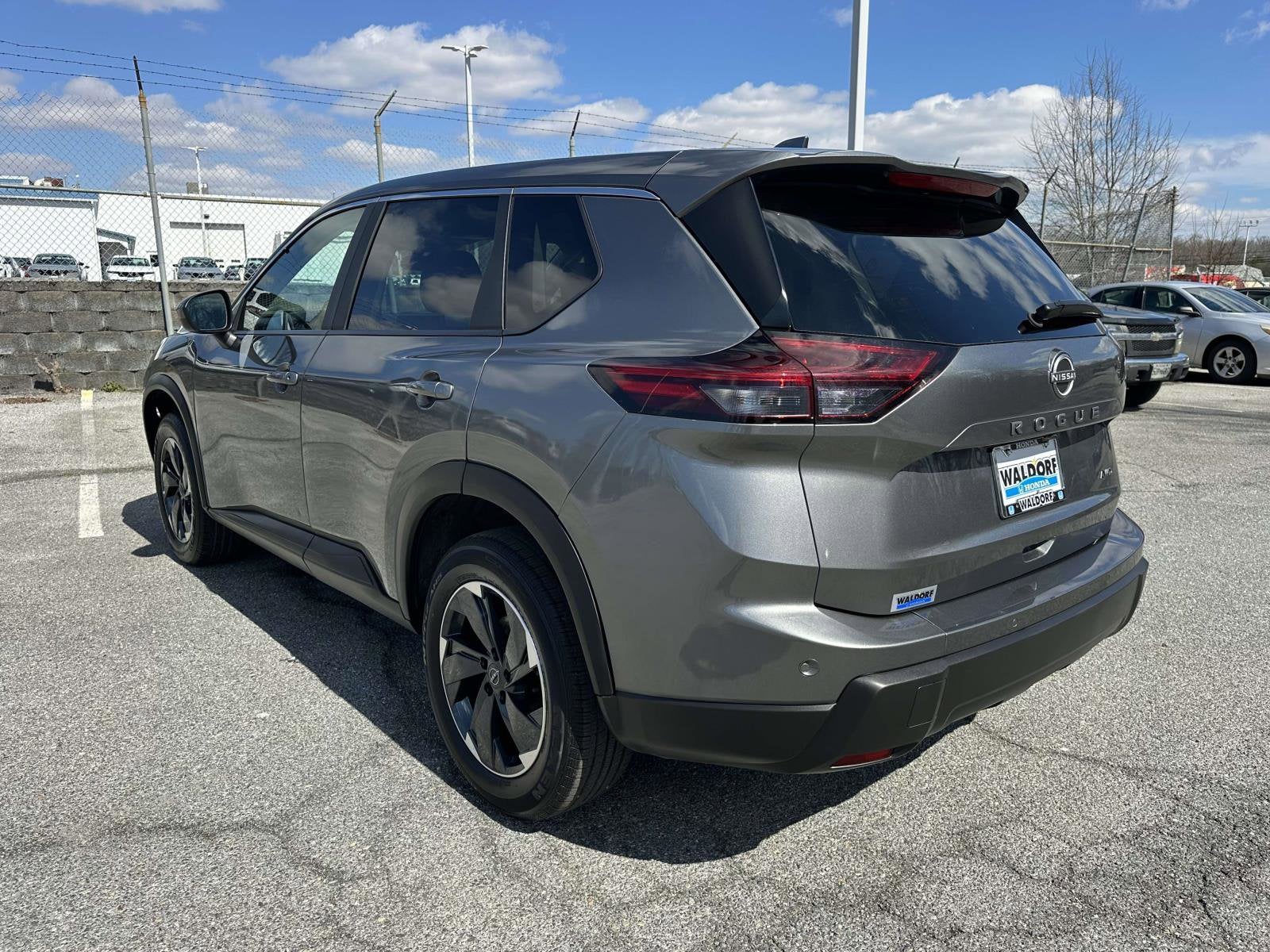 2025 Nissan Rogue SV