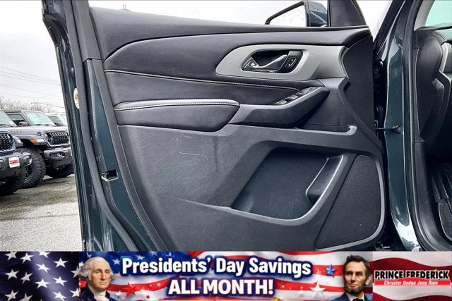 2020 Chevrolet Traverse LT Cloth