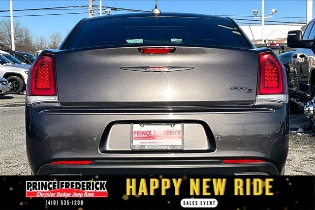 2022 Chrysler 300 300S
