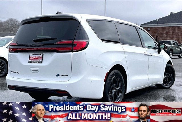 2023 Chrysler Pacifica Hybrid Limited