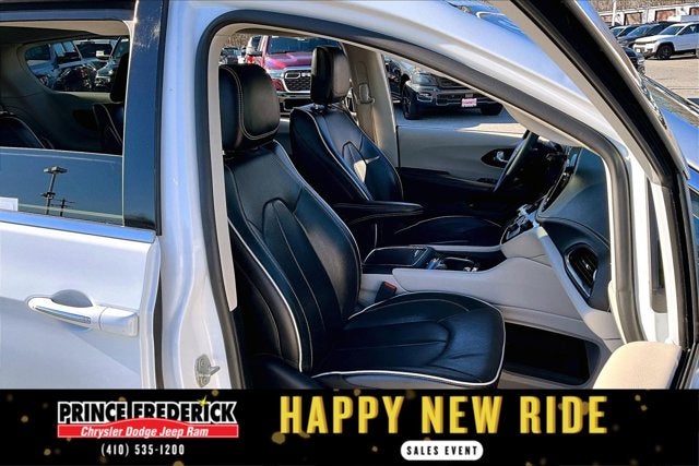 2023 Chrysler Pacifica Hybrid Limited