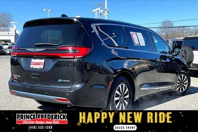 2023 Chrysler Pacifica Hybrid Limited