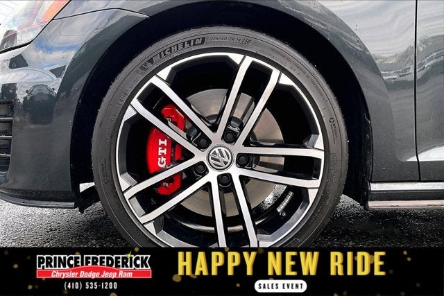 2017 Volkswagen Golf GTI Sport