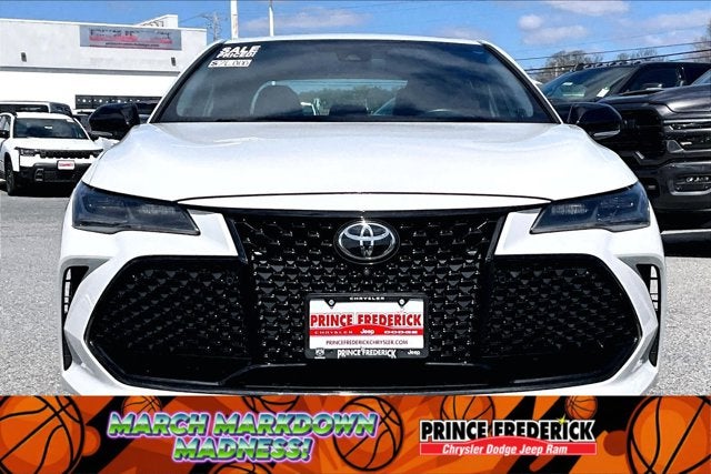 2019 Toyota Avalon Base