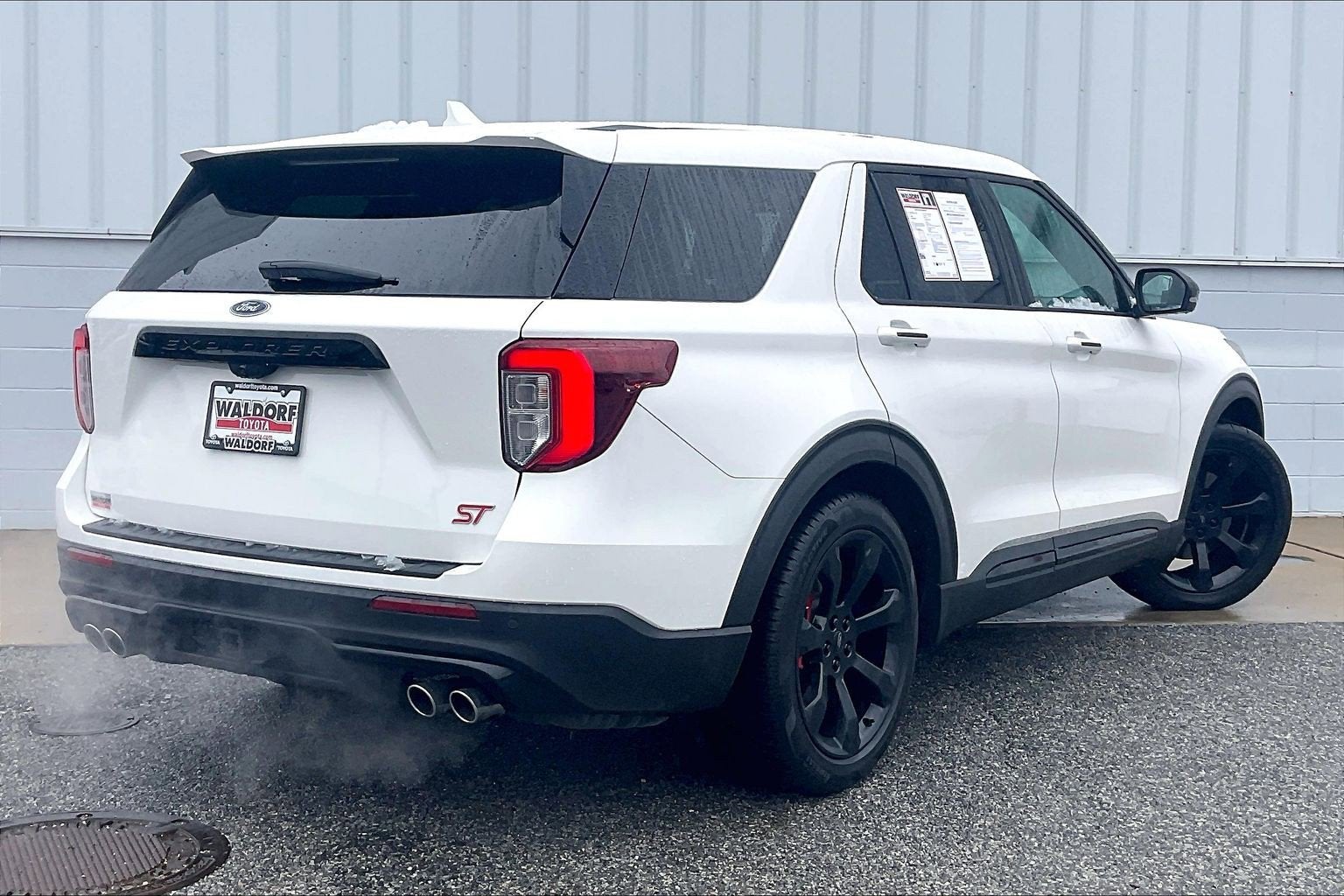 2022 Ford Explorer ST