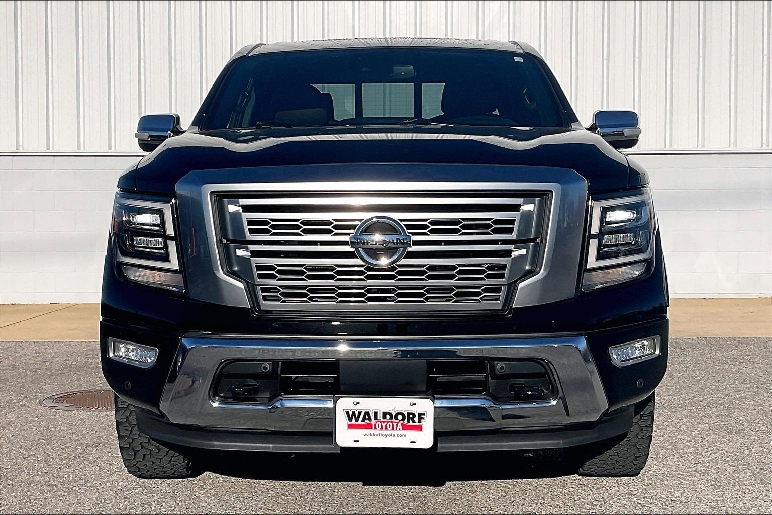 2022 Nissan Titan Platinum Reserve