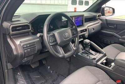 2025 Toyota Tacoma 4WD SR5