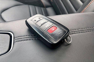 2022 Toyota Avalon Hybrid XSE Nightshade