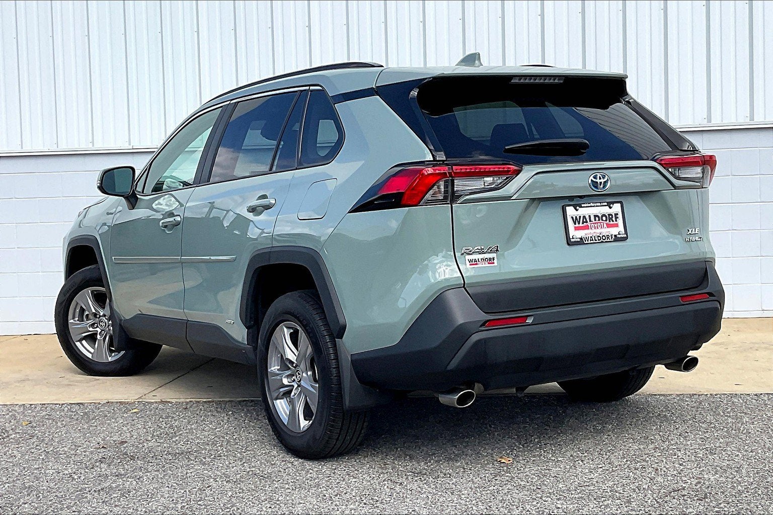 2023 Toyota RAV4 Hybrid XLE