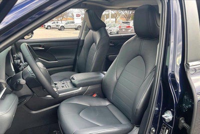 2025 Toyota Highlander XLE