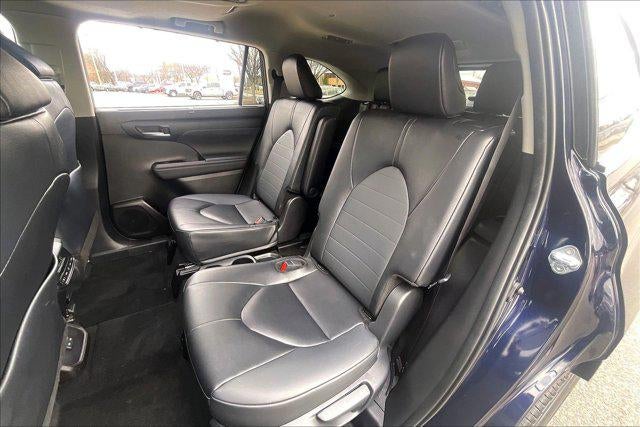 2025 Toyota Highlander XLE