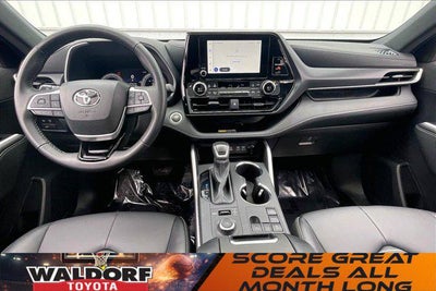 2025 Toyota Highlander XSE