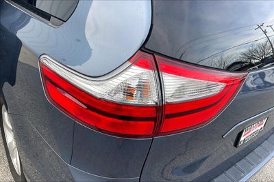 2017 Toyota Sienna LE