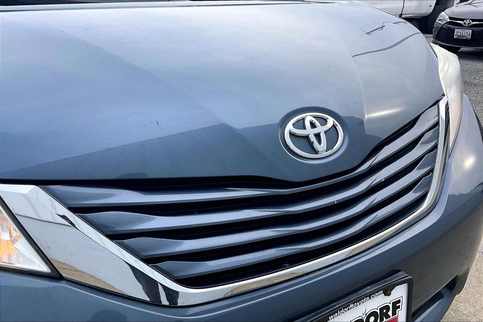 2017 Toyota Sienna LE