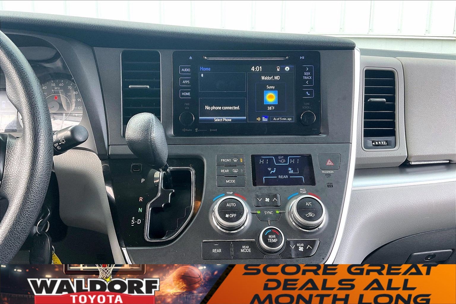 2017 Toyota Sienna LE