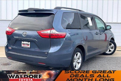 2017 Toyota Sienna LE