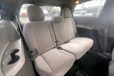 2017 Toyota Sienna LE