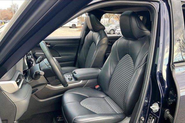 2022 Toyota Highlander XSE