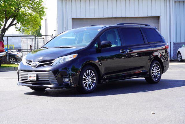 2019 Toyota Sienna XLE