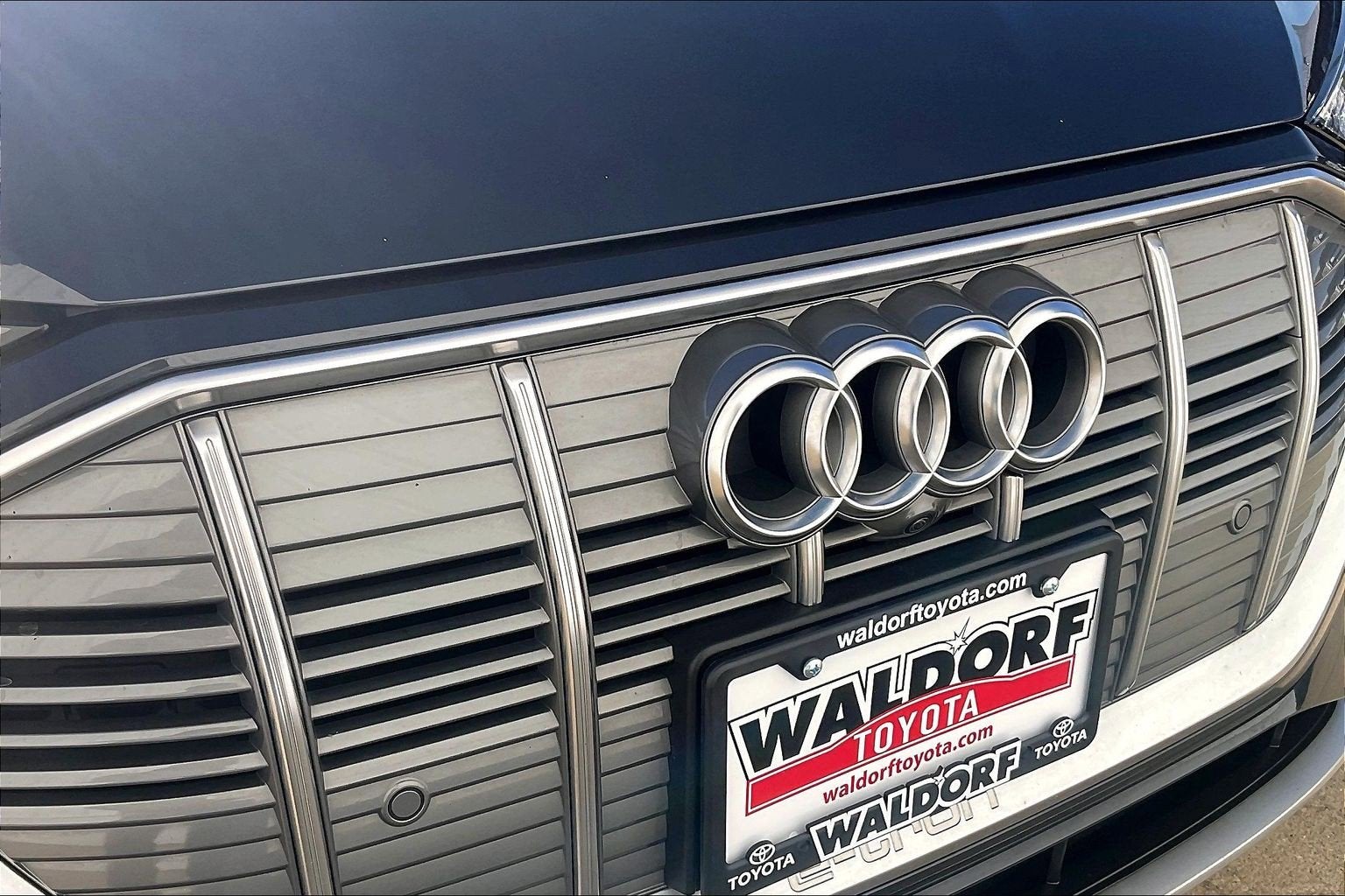 2019 Audi e-tron Prestige