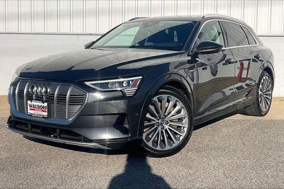2019 Audi e-tron Prestige