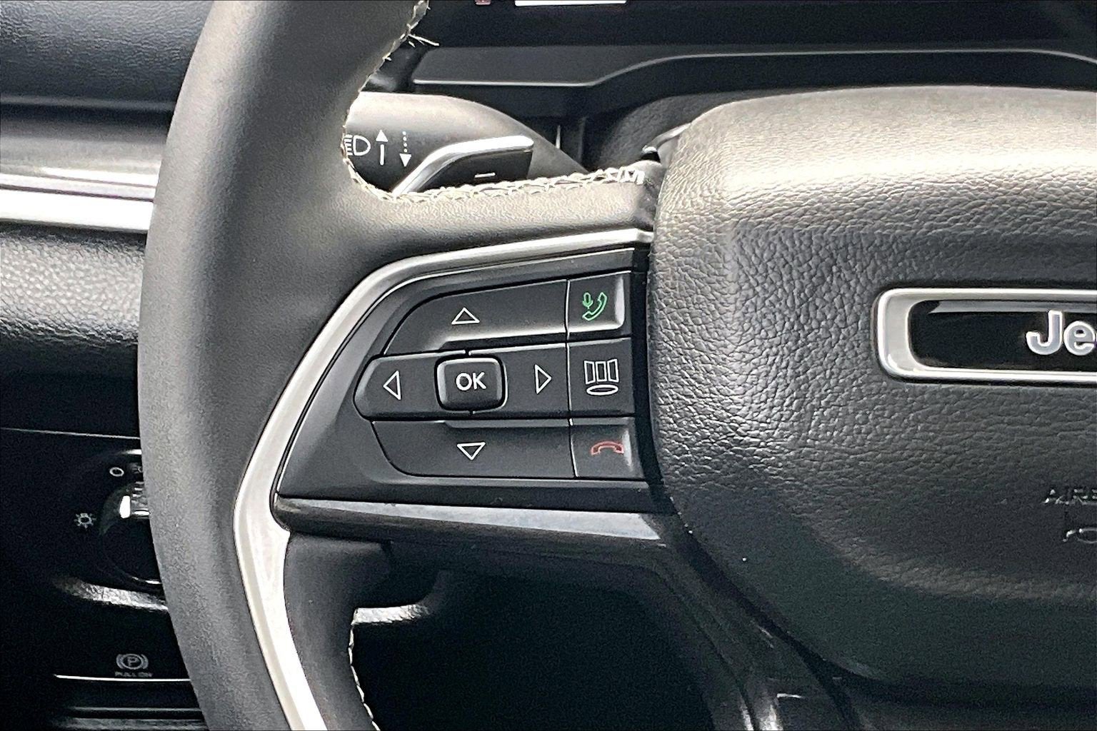 2023 Jeep Grand Cherokee Laredo