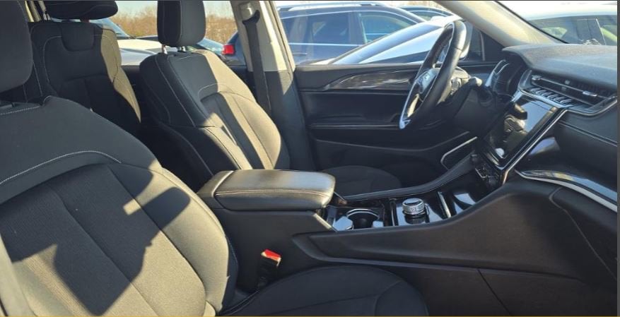 2022 Jeep Grand Cherokee L Laredo LUXURY TECH