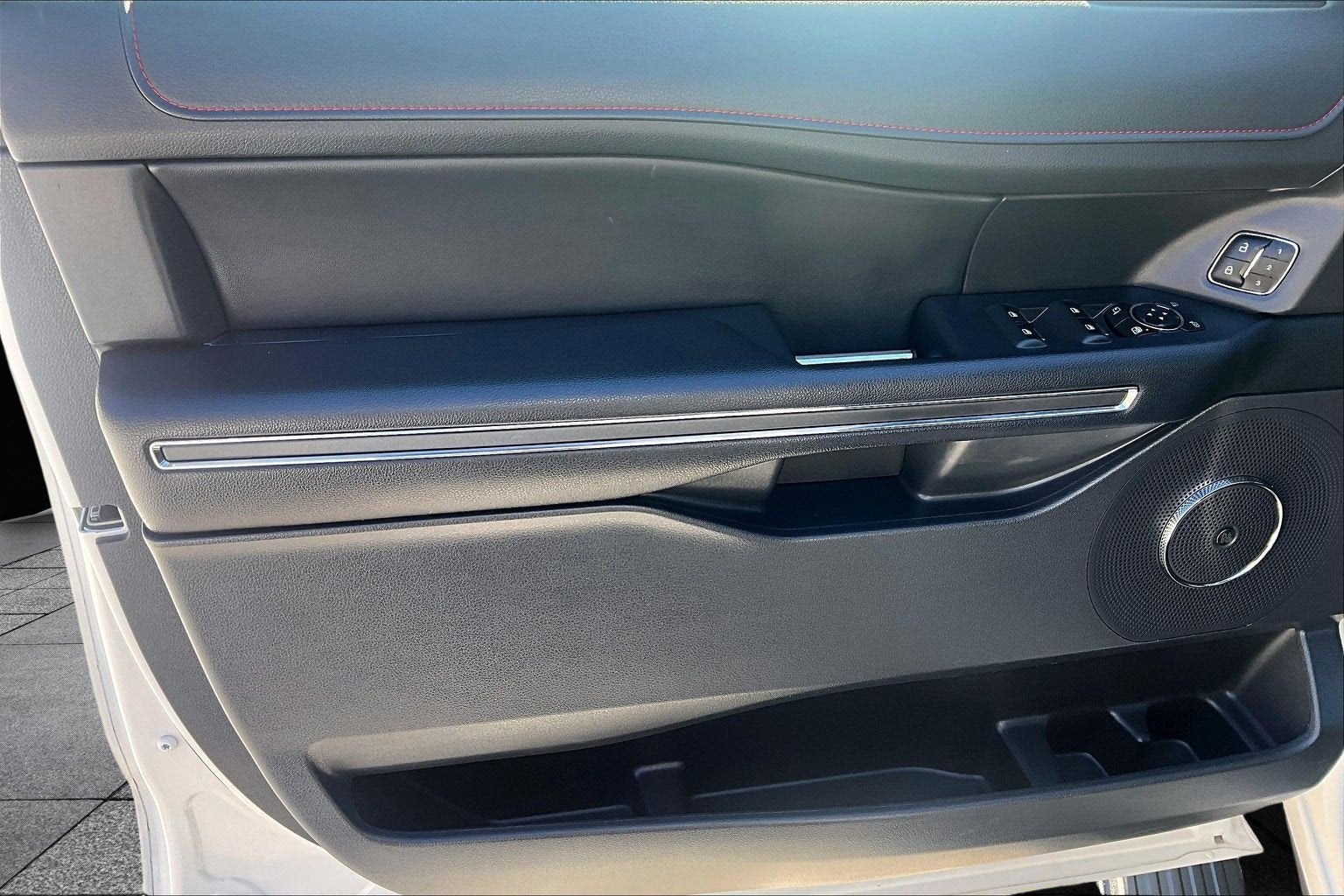 2023 Ford Expedition Max Limited STEALTH EDITION