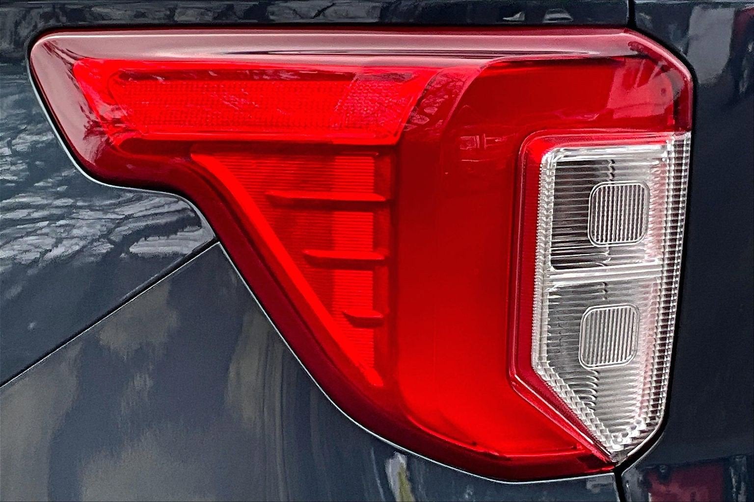 2022 Ford Explorer XLT LUXURY