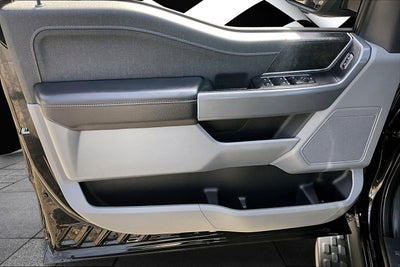 2023 Ford F-150 Lightning XLT