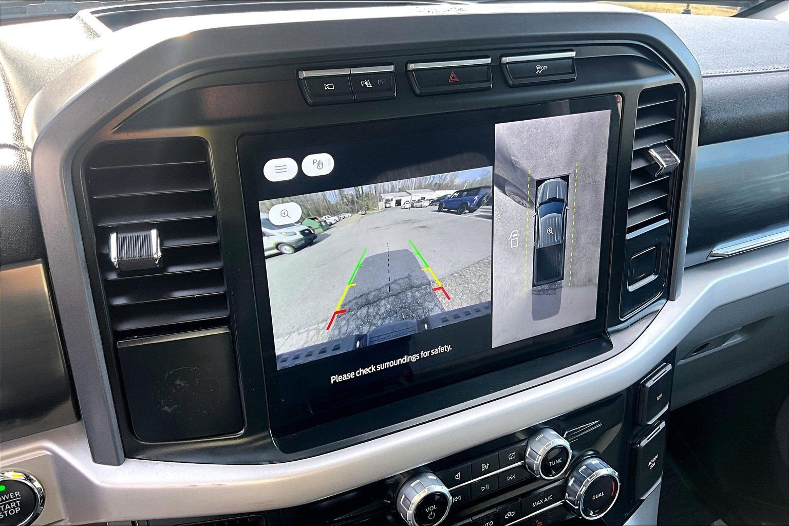 2023 Ford F-150 Lightning XLT