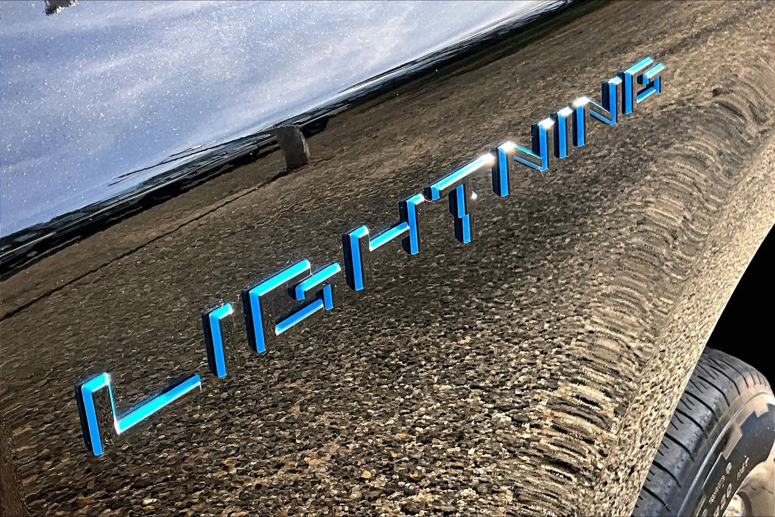 2023 Ford F-150 Lightning XLT