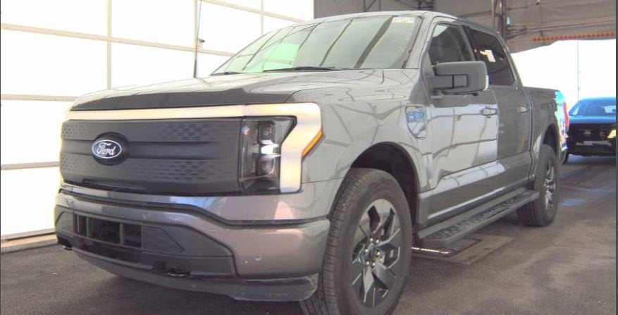 2025 Ford F-150 Lightning Flash