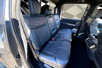 2026 Ford Super Duty F-250 SRW Platinum