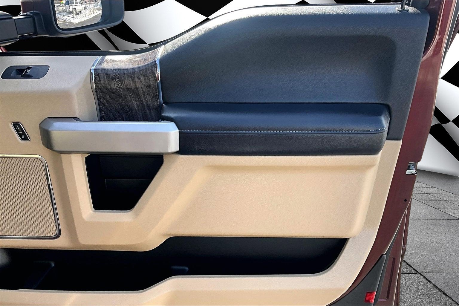 2017 Ford Super Duty F-250 SRW Lariat