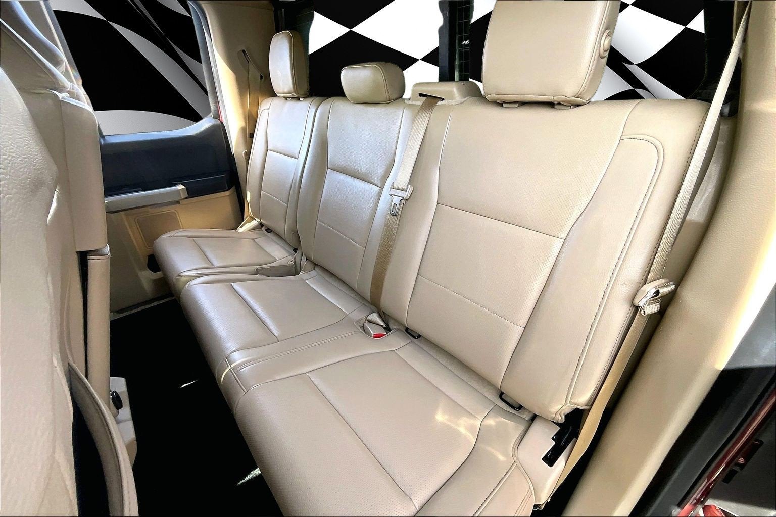 2017 Ford Super Duty F-250 SRW Lariat