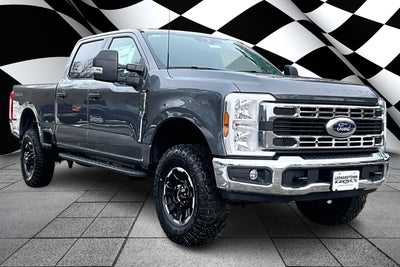 2025 Ford Super Duty F-350 SRW XLT