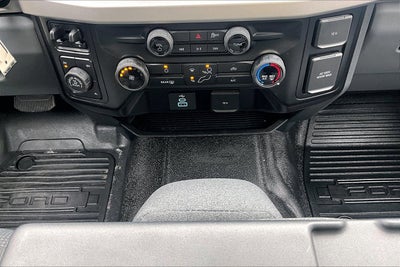 2025 Ford Super Duty F-350 SRW XLT