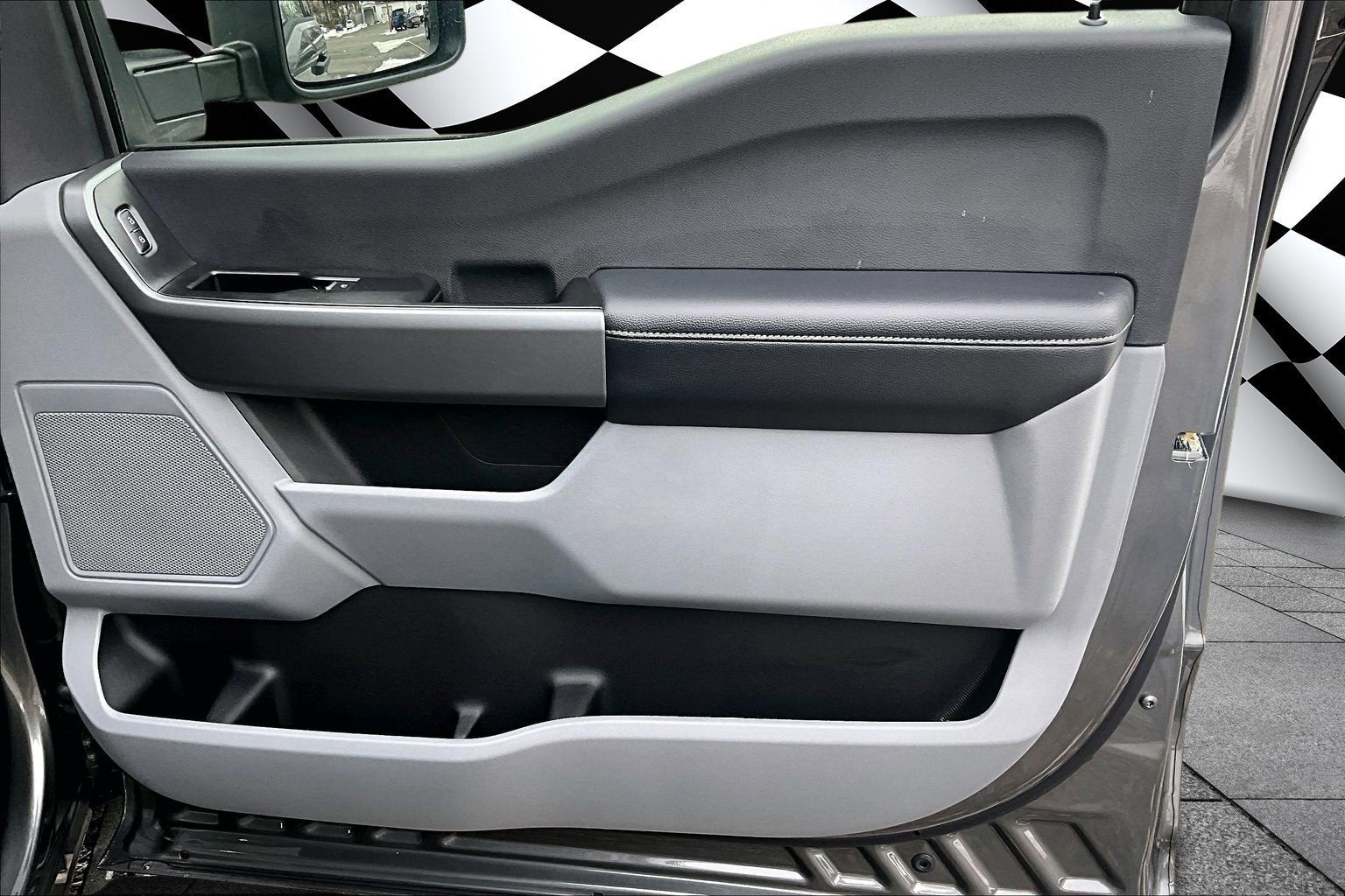 2025 Ford Super Duty F-350 SRW XLT