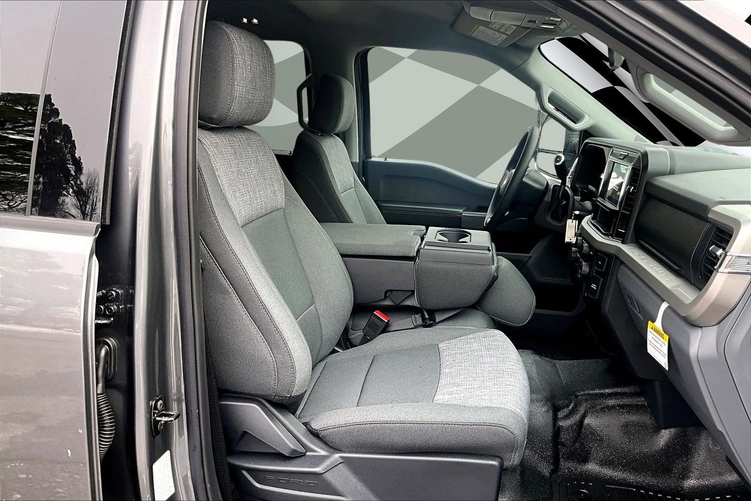 2025 Ford Super Duty F-350 SRW XLT