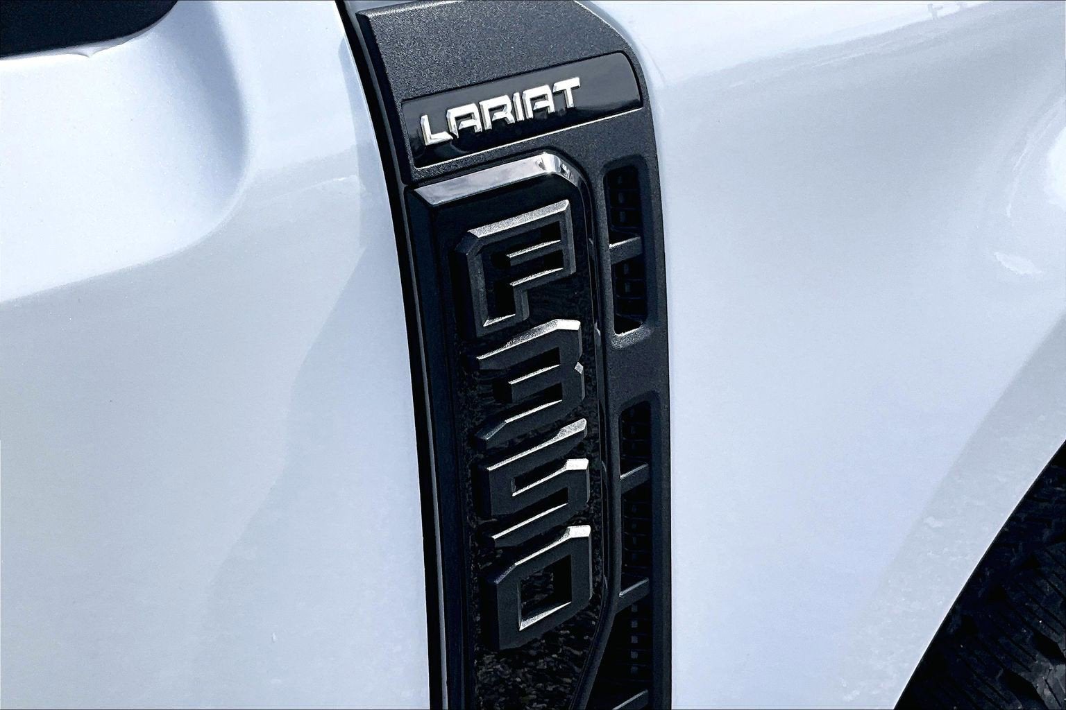 2026 Ford Super Duty F-350 SRW LARIAT