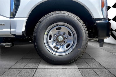 2026 Ford Super Duty F-350 SRW XL