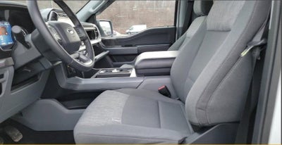 2023 Ford F-150 XLT V8 LUXURY