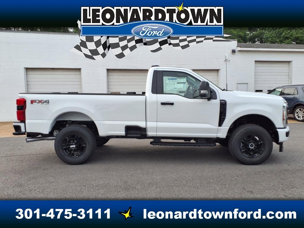 2025 Ford Super Duty F-350 SRW XL