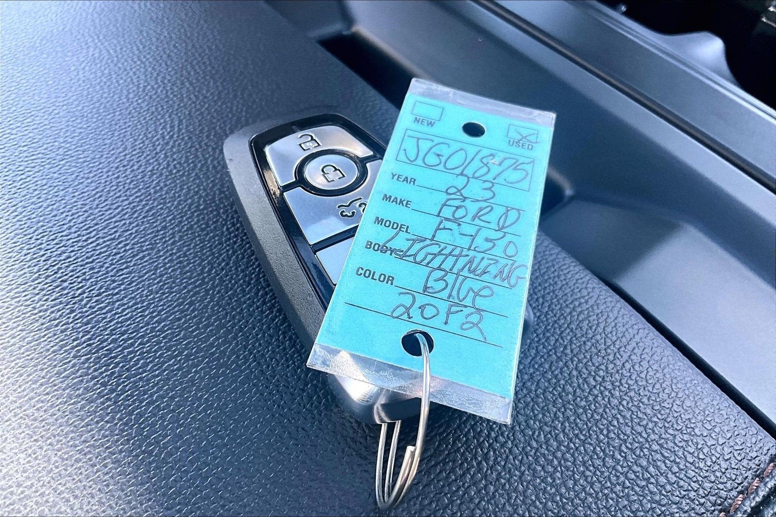 2023 Ford F-150 Lightning LARIAT LONG RANGE PANO ROOF