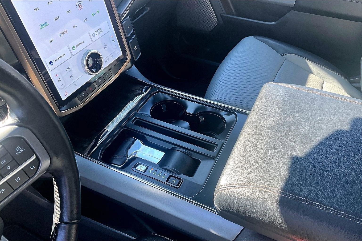 2023 Ford F-150 Lightning LARIAT LONG RANGE PANO ROOF