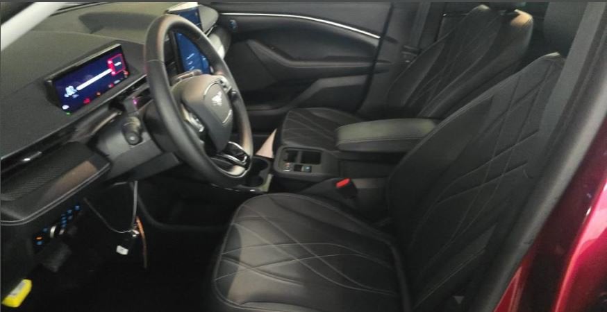 2025 Ford Mustang Mach-E COMFORT AWD