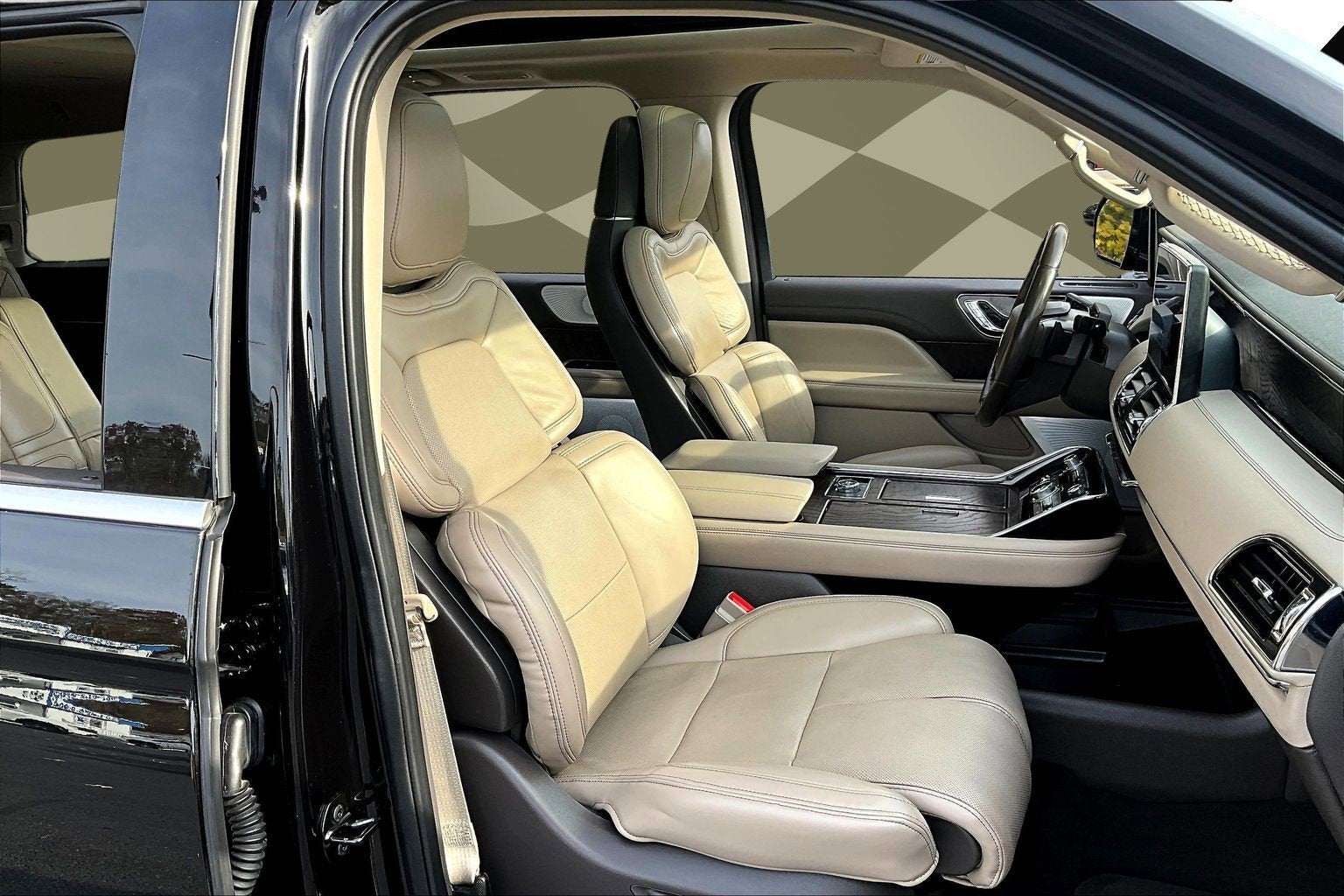 2022 Lincoln Navigator Reserve BLACK PACKAGE